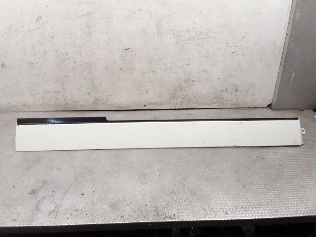 Sliding door rail trim – Volkswagen Transporter - Caravelle T5 (2003-2015)