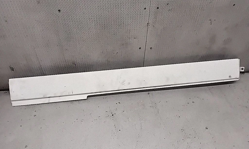 Sliding door rail trim – Volkswagen Transporter - Caravelle T5 (2003-2015)