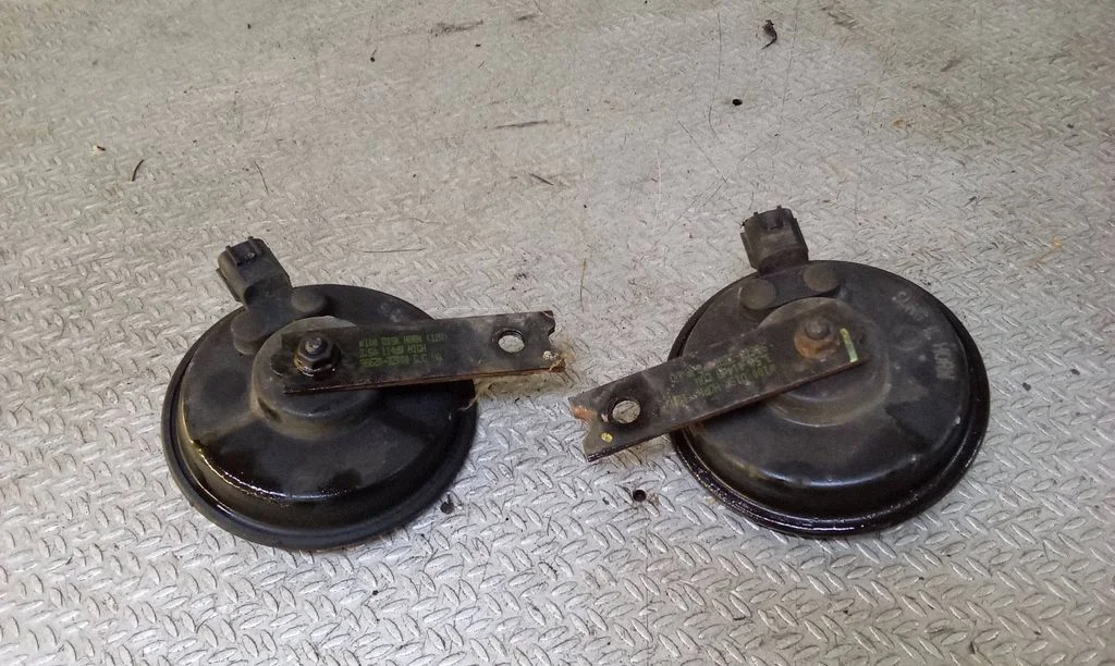 Horn signal 966203Z000