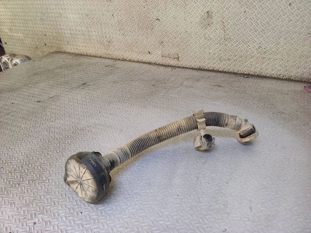 Breather/breather pipe/hose 03E103765C