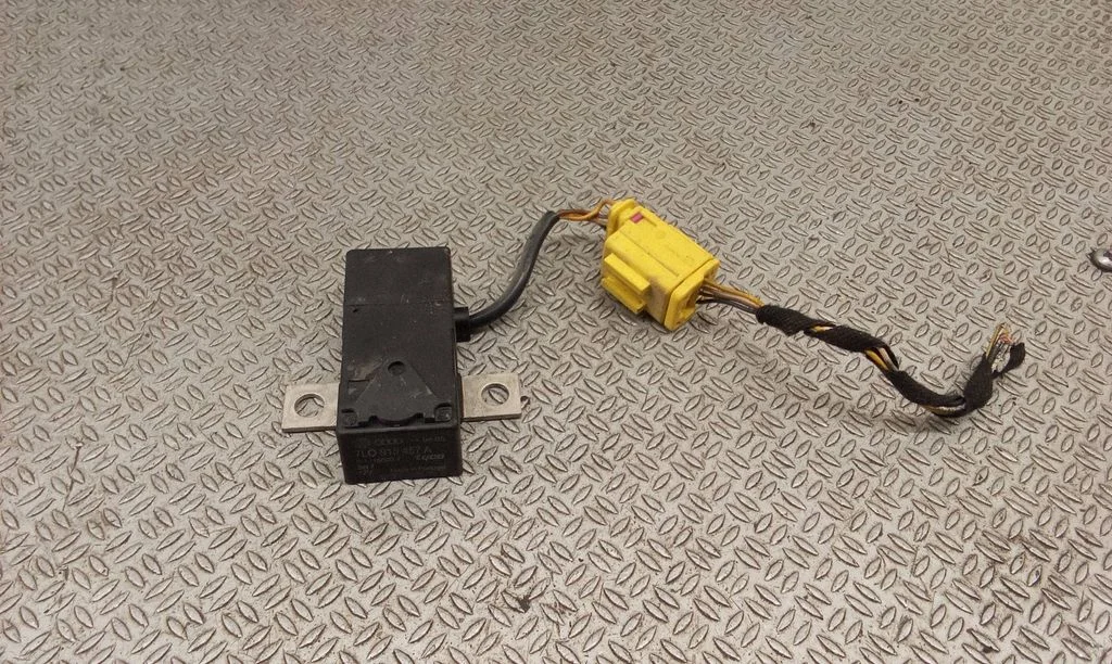 Fuse 7L0915457A