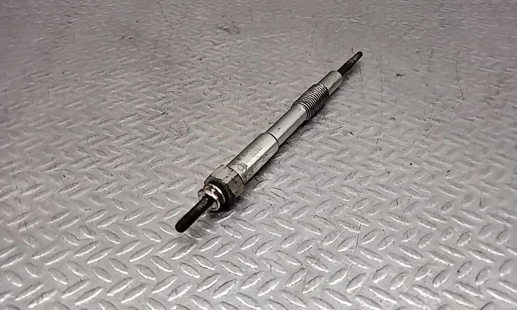 Eelsüüteküünal (-küünlad) ADM51815