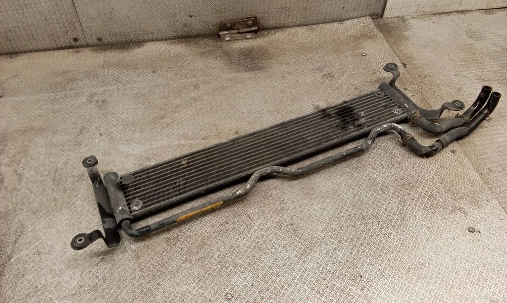 Power steering radiator – Audi Q7 4L (2005-2015)