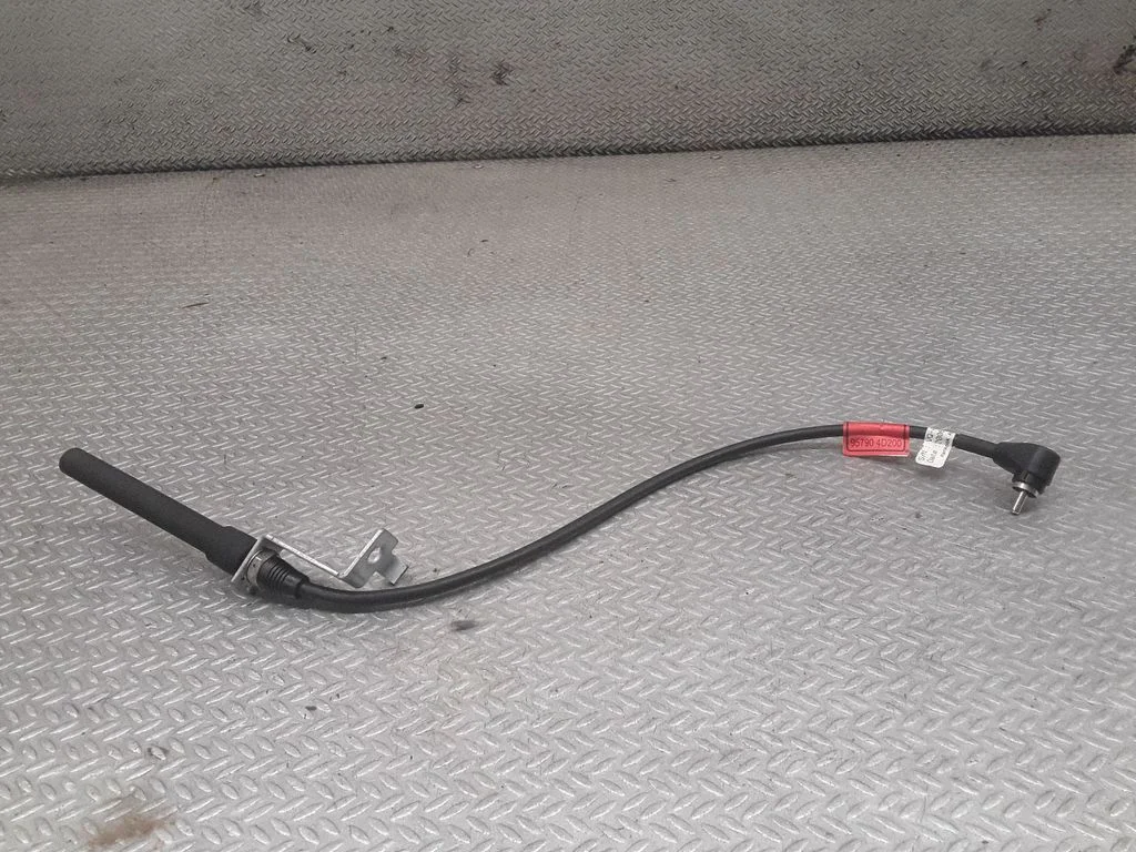 Interior comfort aerial antenna 957904D200