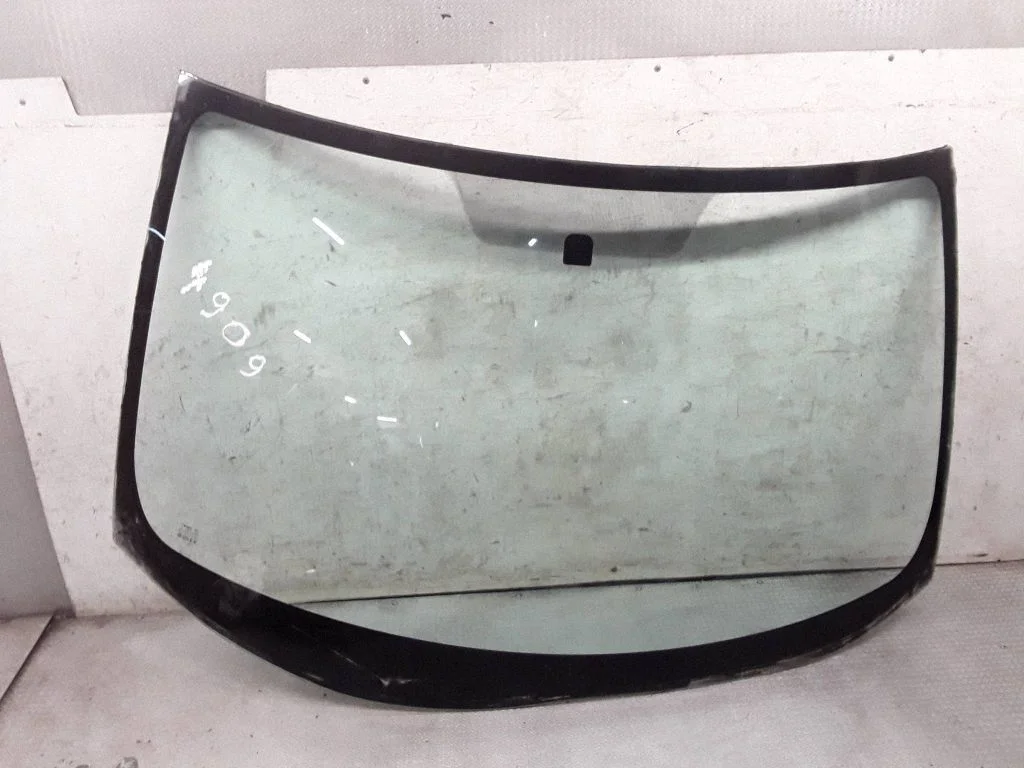 Front windscreen/windshield window