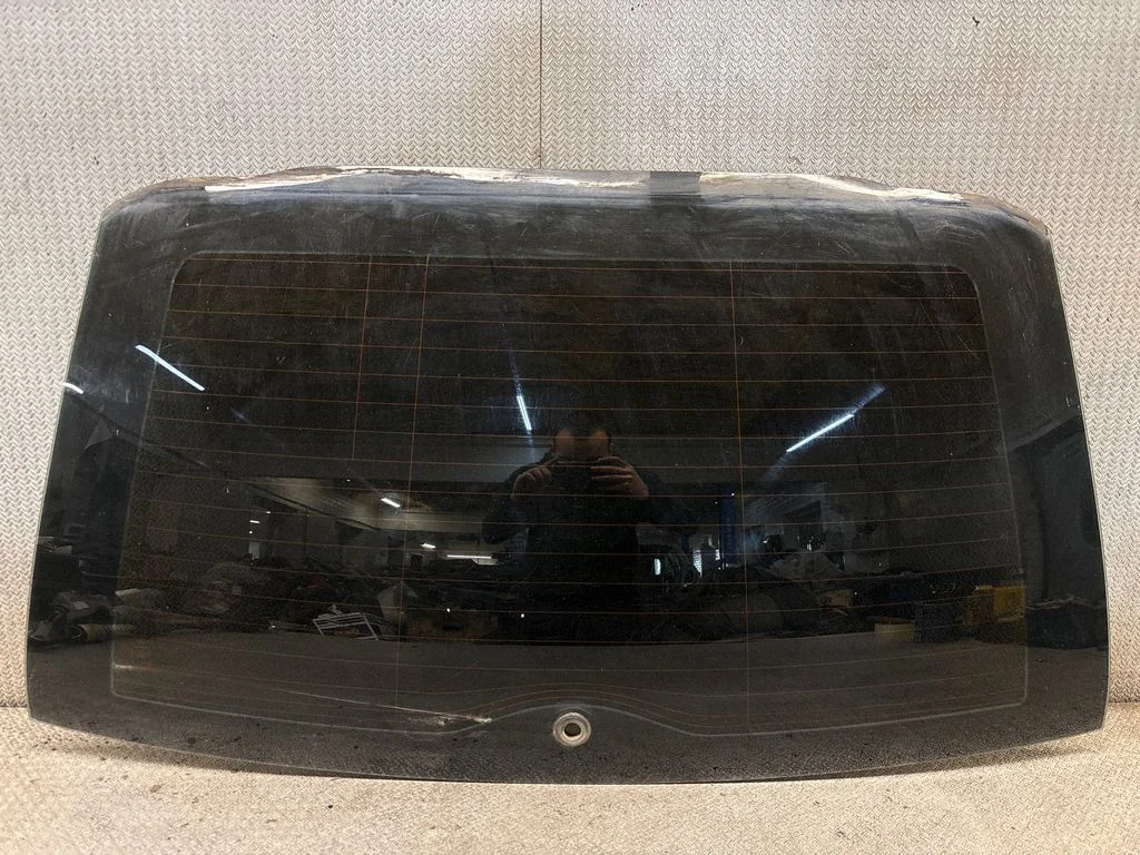 Rear windscreen/windshield window