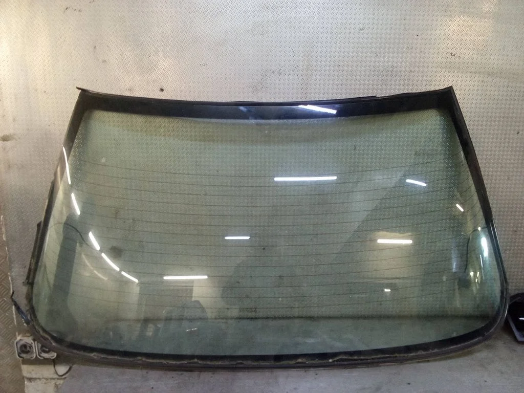 Rear windscreen/windshield window