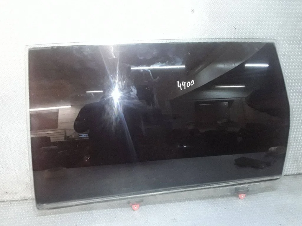 Sliding door window/glass – Toyota Previa (XR30, XR40) II (2000-2006)
