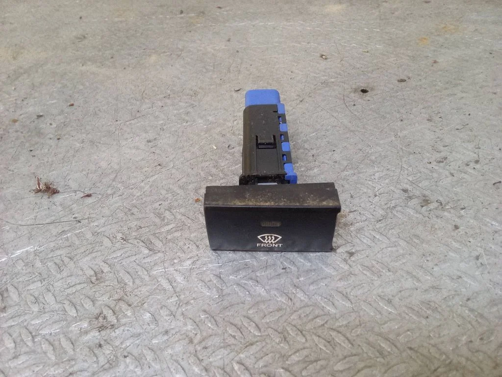 Windscreen/window heater switch 202002962