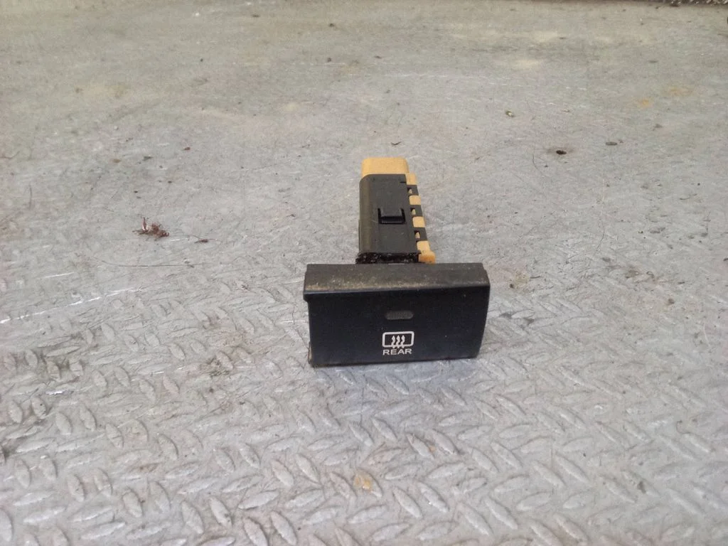 Windscreen/window heater switch 202002962
