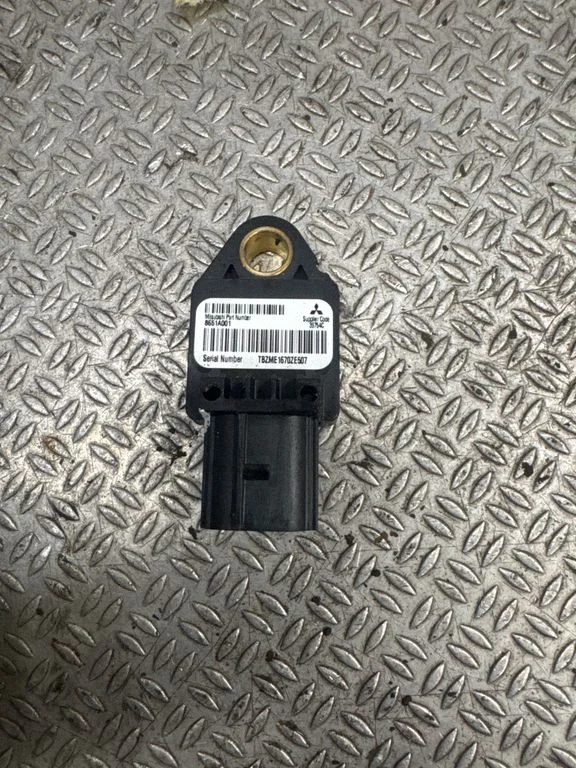 Turvapadja löögiandur 8651A001