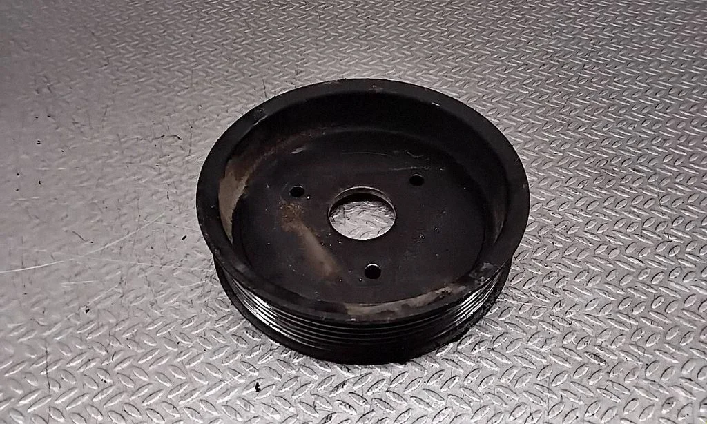 Power steering pump pulley 8200357347