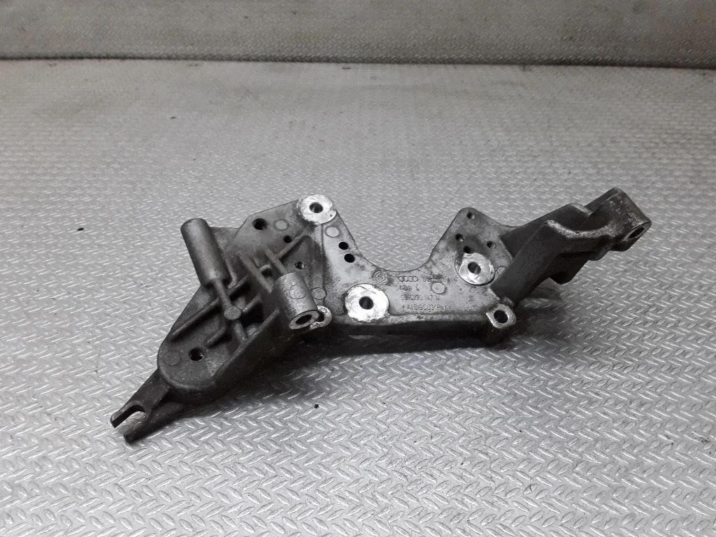 Fuel pump bracket 059130147N