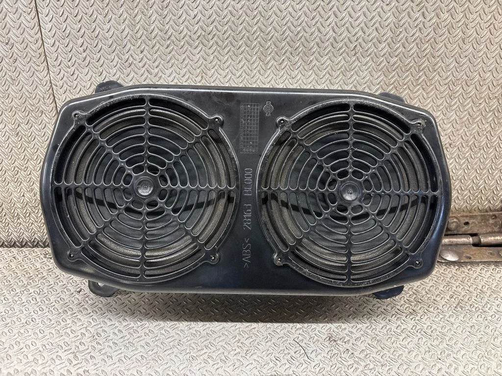 Parcel shelf speaker 28163BC000