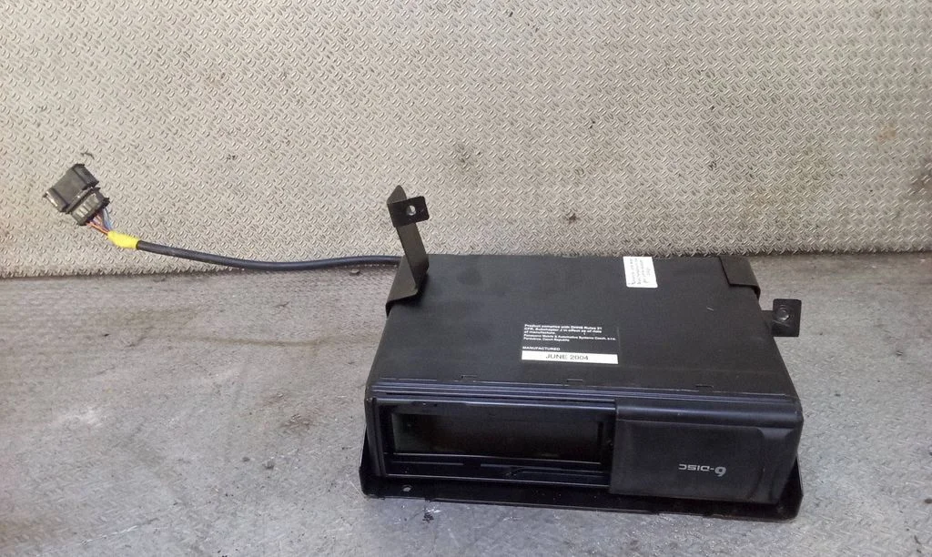 CD/DVD changer 1J6035111