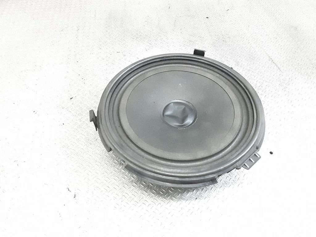 Parcel shelf speaker – Mercedes-Benz C-Class W203 (2000-2007)