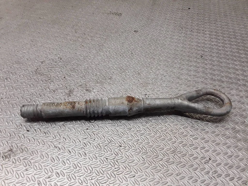 Towing hook eye 4E0805782