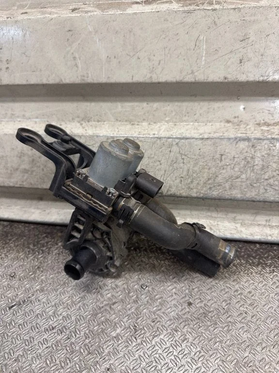 Coolant heater control valve 4F1959617A