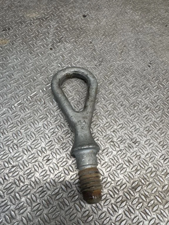 Towing hook eye