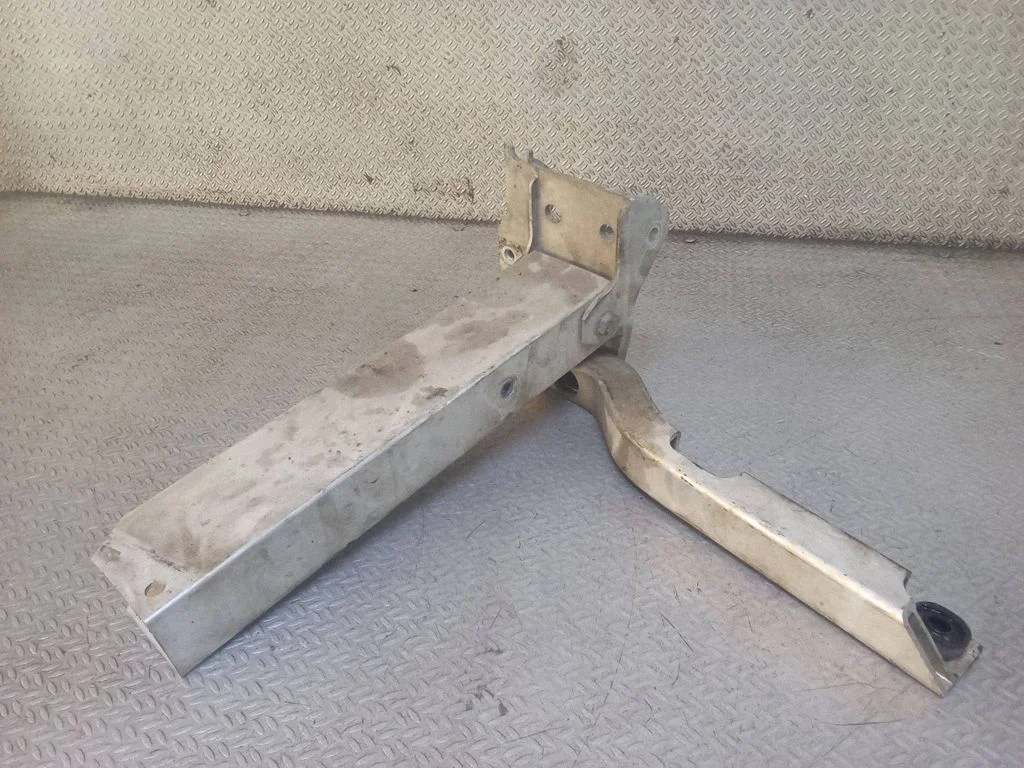 Esistange löögisummuti 7227339901