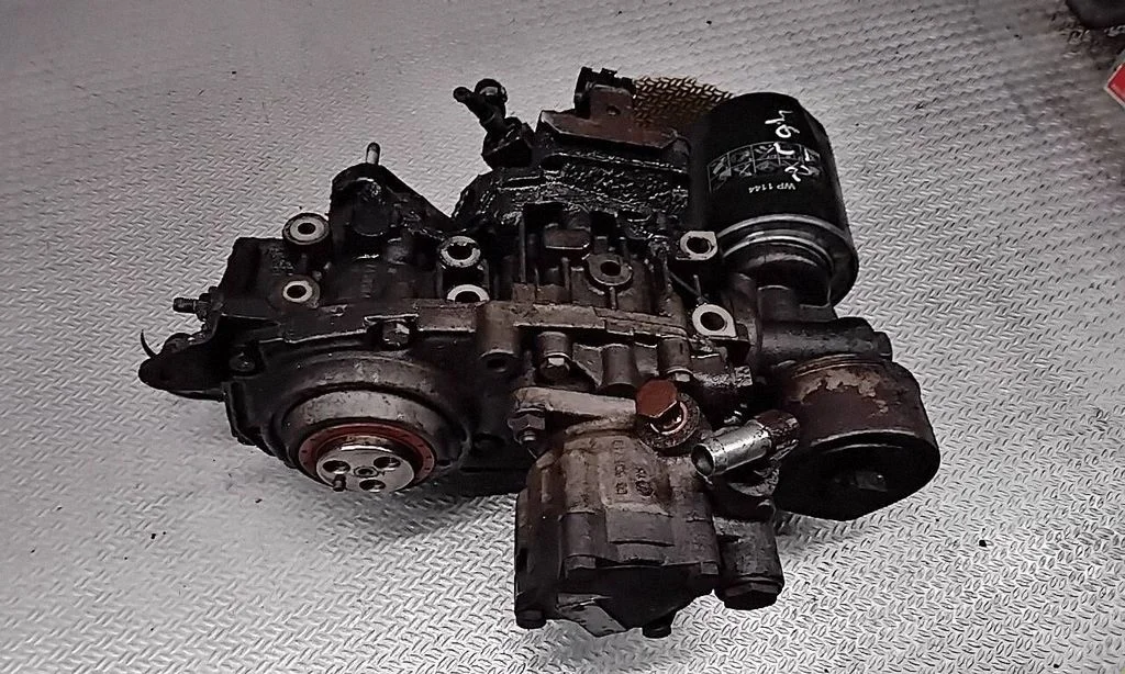 Oil pump 7450504