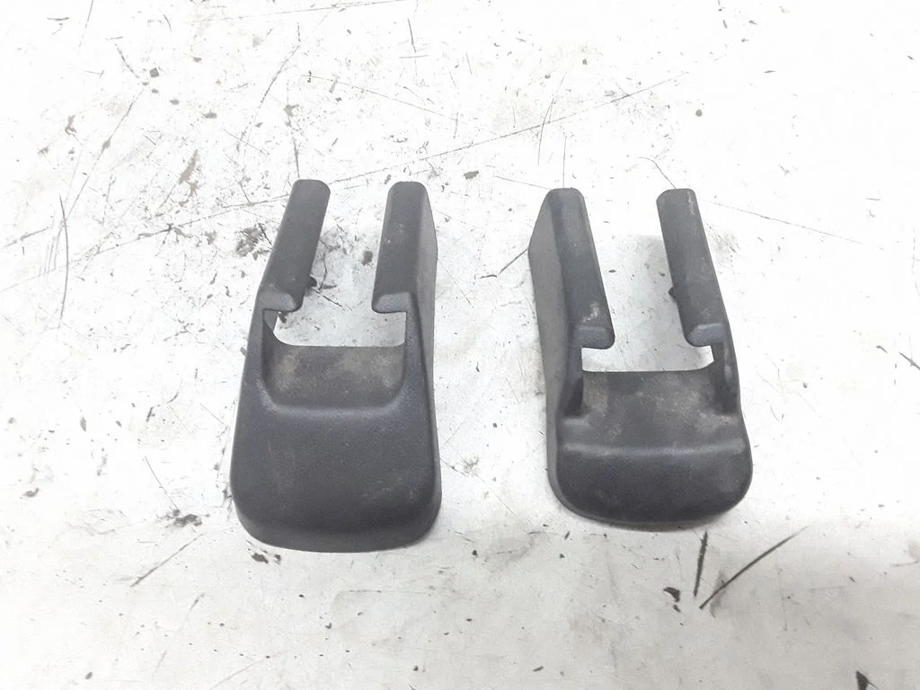 Front driver seat rail trim 72130F010