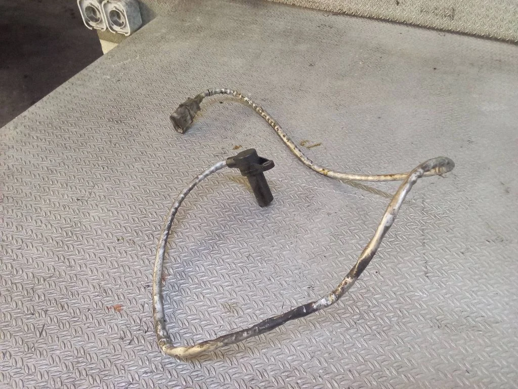 Crankshaft position sensor 0261210246