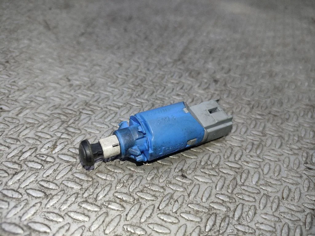 Clutch pedal sensor 253250006R