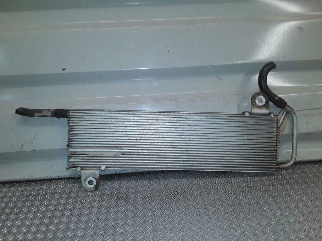 Kütuse jahuti (radiaator) – Mitsubishi Outlander (2007-2012)