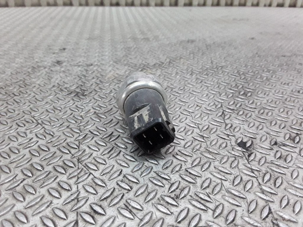 Kliimaseadme rõhuandur – Audi A6 Allroad C5 (1999-2005)