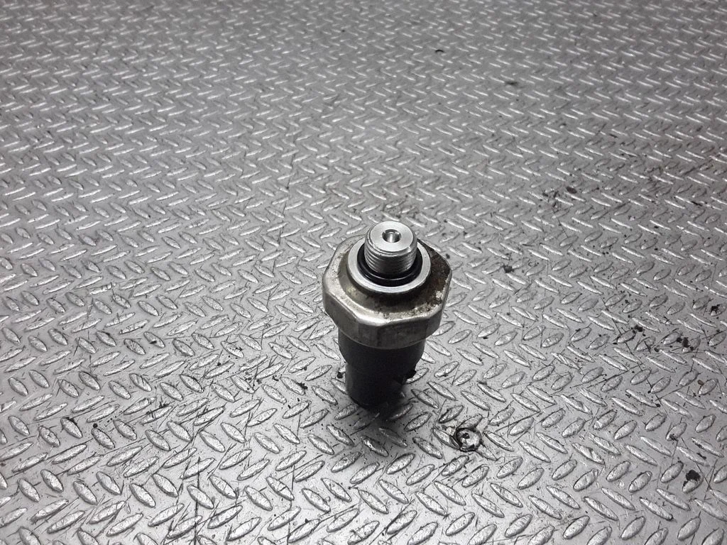 Kliimaseadme rõhuandur – Toyota Corolla Verso E121 (2001-2004)