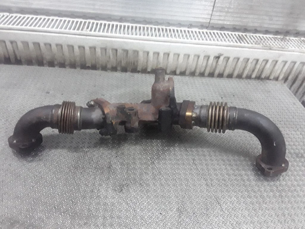 Other exhaust manifold parts