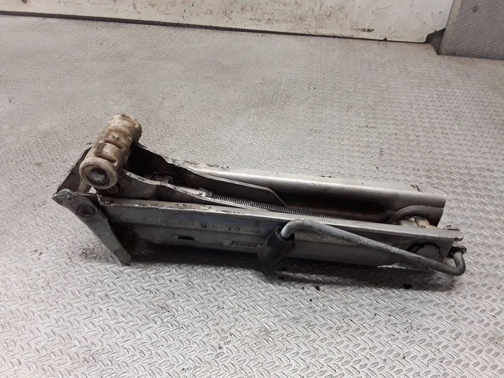 Lift Jack – Audi A6 Allroad C5 (1999-2005)