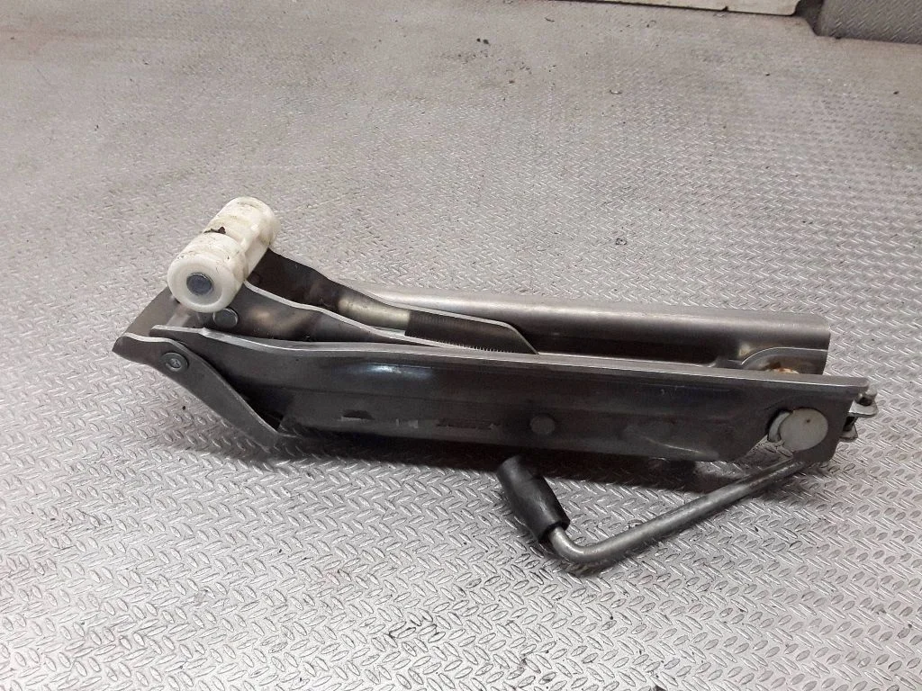 Lift Jack 4F0011031