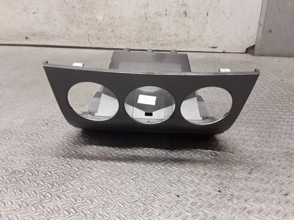 Climate control/heater control trim – Peugeot 308 (2007-2013)