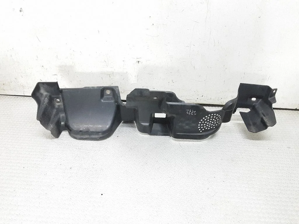 Radiator trim 6400C949