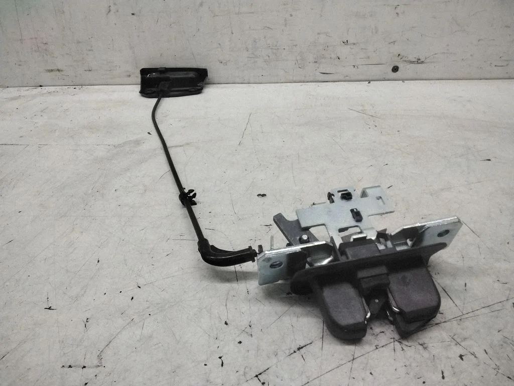 Seat back rest lock catch A2119200172