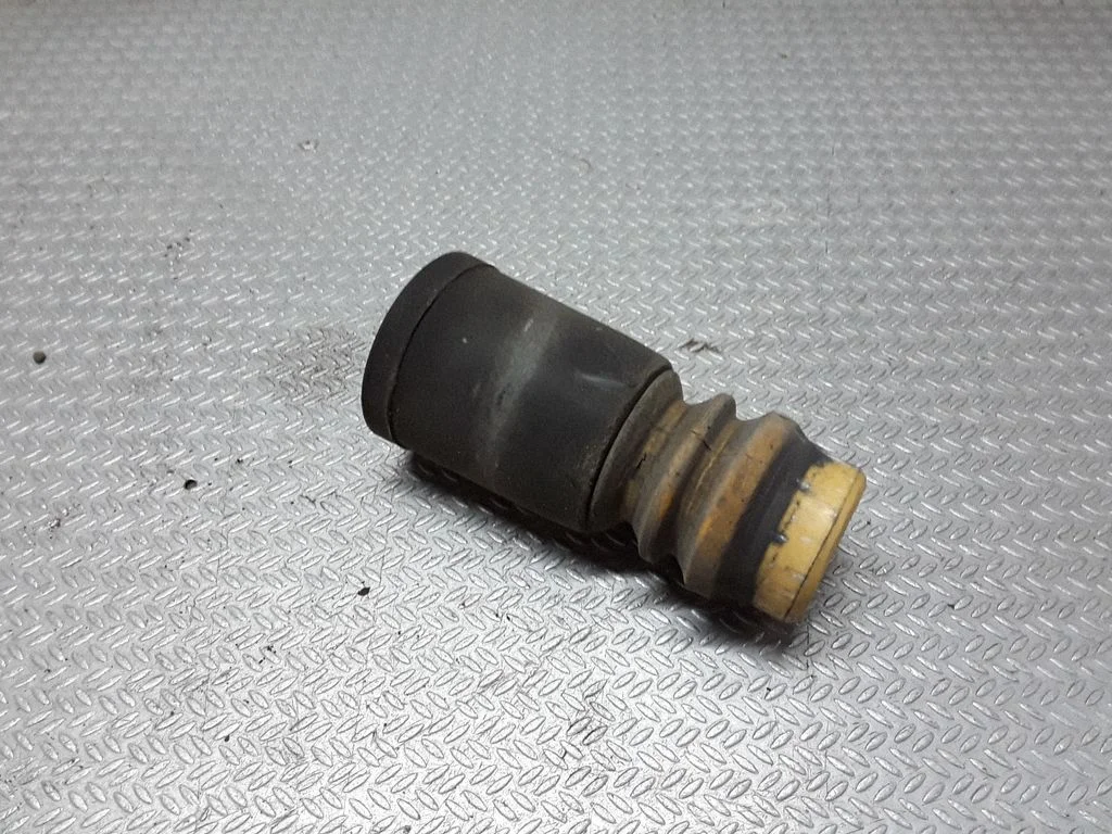 Eesmise amortisaatori kaitsekummi – Volkswagen Passat B5.5 (2001-2005)