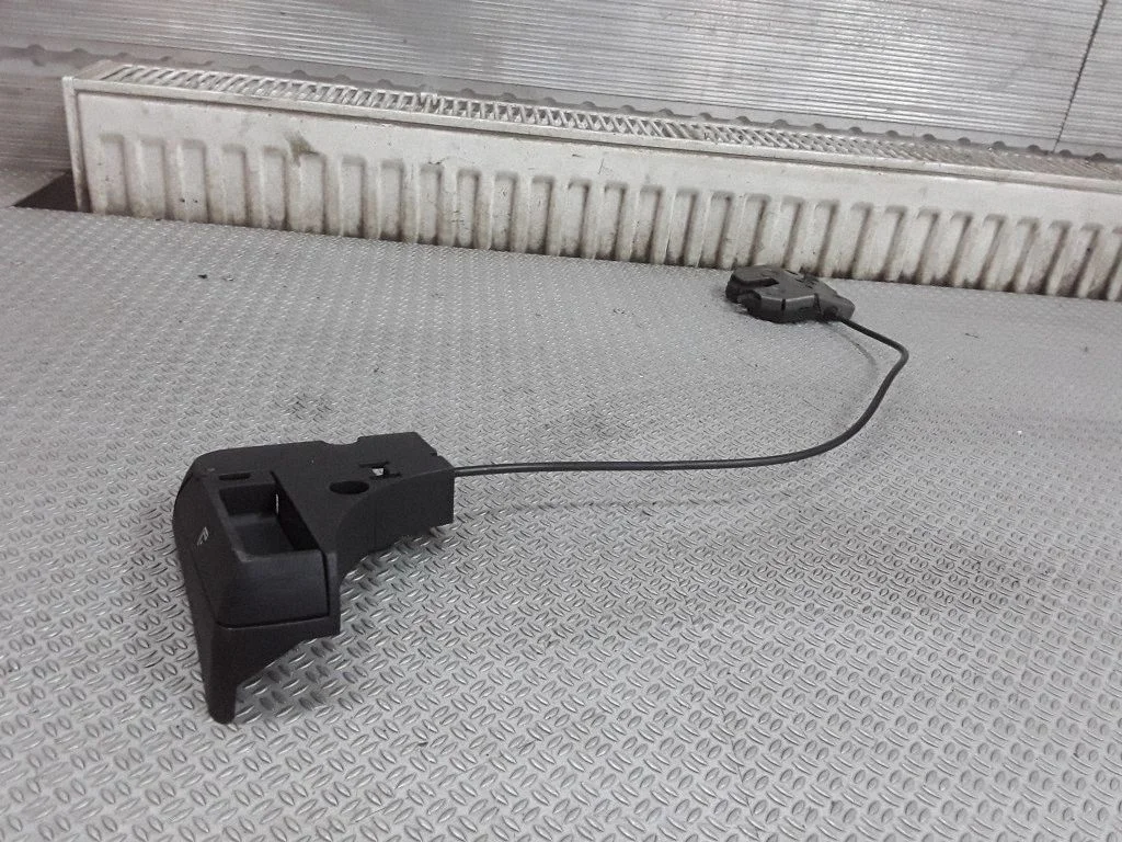 Seat back rest control lever/handle – right