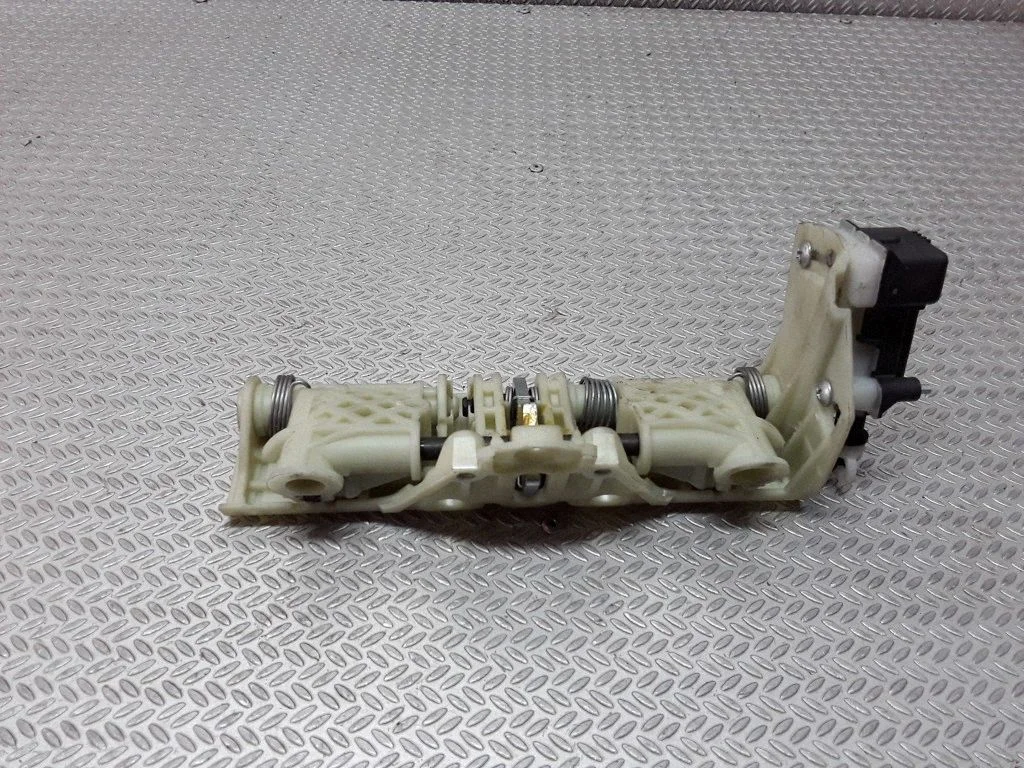 Seat back rest control lever/handle