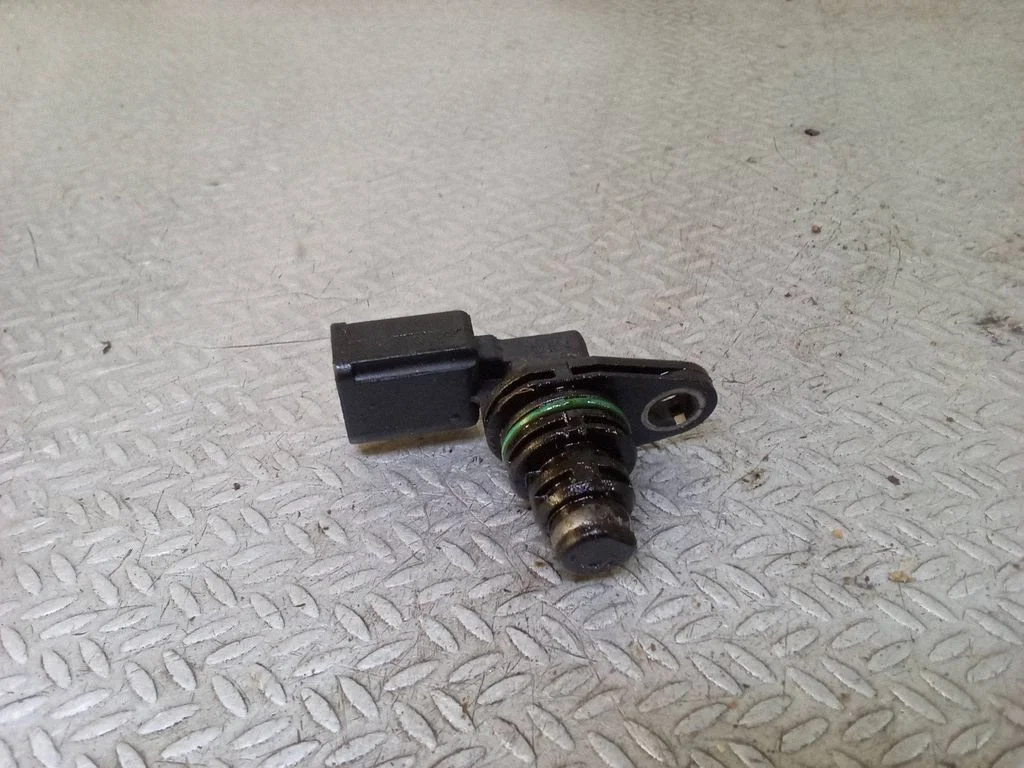 Camshaft position sensor 030907601E