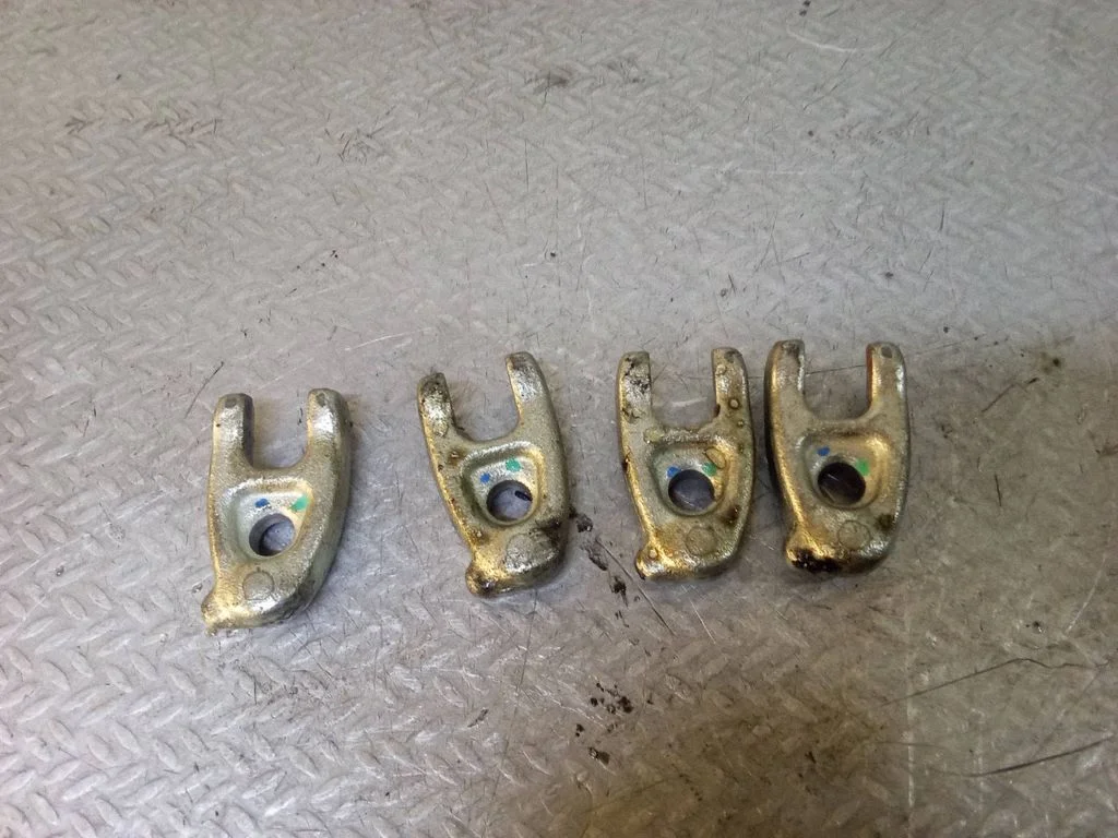 Fuel Injector clamp holder – Renault Clio IV (2012-2019)