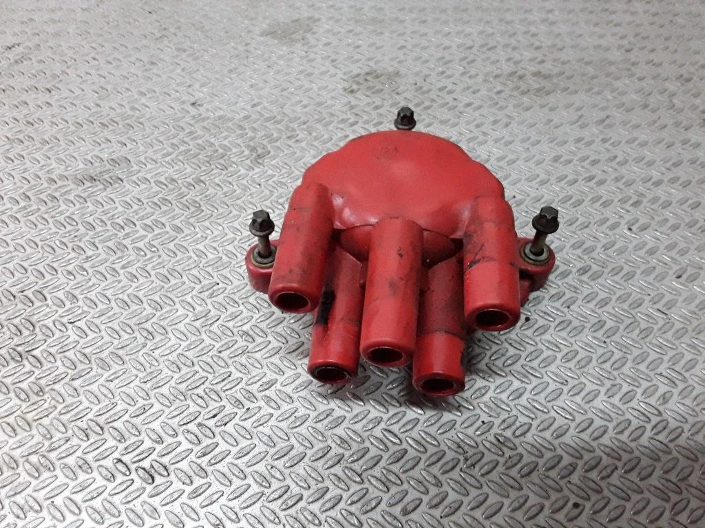 Spark distributor cap – Opel Vectra A (1988-1995)