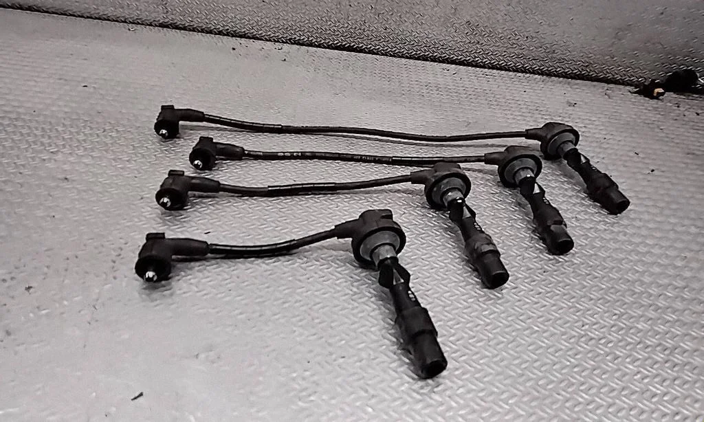 Ignition plug leads