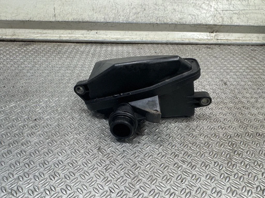 Sisselaske resonaator A6421400087