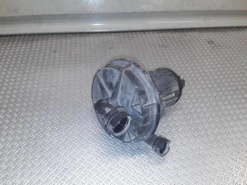Secondary air pump 7L0906279