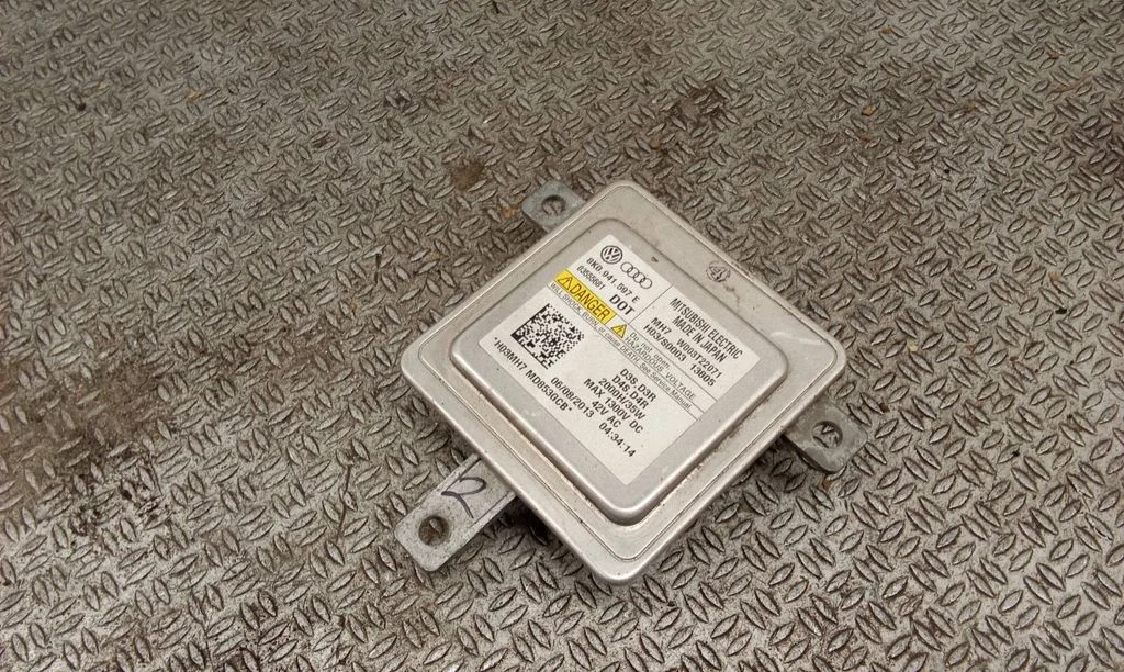 Headlight ballast module Xenon 8K0941597E