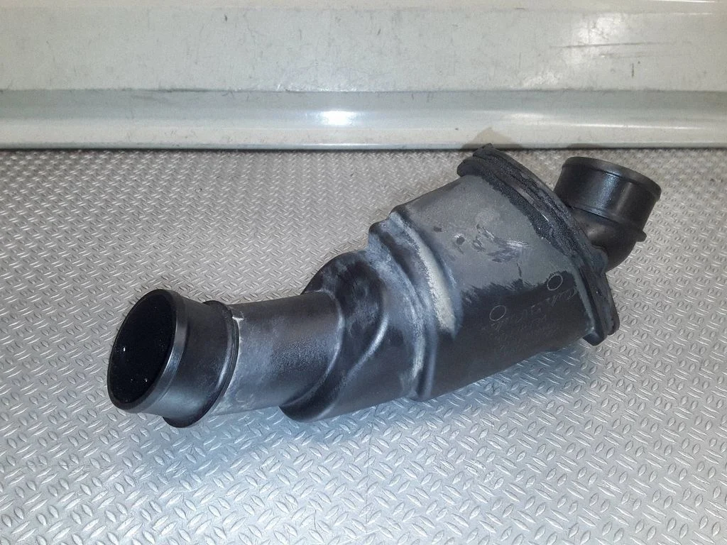 Sisselaske resonaator – Volvo XC70 (2008-2013)