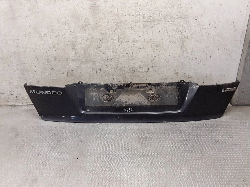 Tailgate trim – Ford Mondeo MK IV (2007-2014)