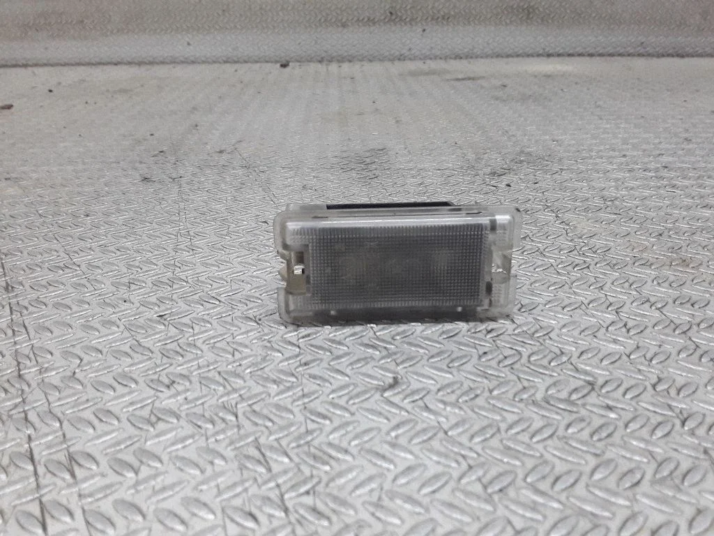 Front door interior light 7700771935
